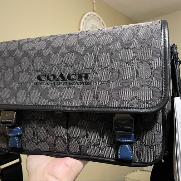 COACH Crossbody Unisex. In absolute perfect condition. - Picture 4 of 11